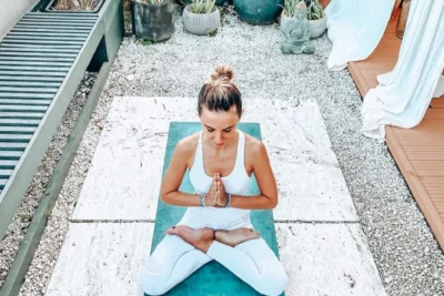 Guía definitiva para elegir tapetes de yoga según tu nivel