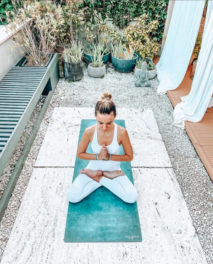 Guía definitiva para elegir tapetes de yoga según tu nivel 1 Guía definitiva para elegir tapetes de yoga según tu nivel